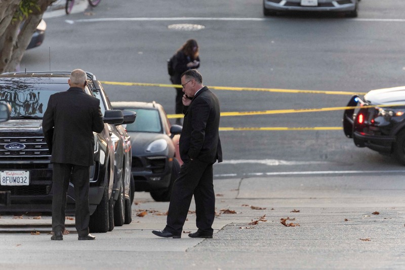 Members of law enforcement work outside the home of U.S. House Speaker Nancy Pelosi after her husband Paul Pelosi was violently assaulted during a break-in at their house in San Francisco, California, U.S., in this screen grab taken from video October 28, 2022. KGO TV via ABC via REUTERS. ATTENTION EDITORS - THIS IMAGE HAS BEEN SUPPLIED BY A THIRD PARTY MANDATORY COURTESY ABC AFFILIATE KGO/NO RESALE
