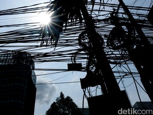 Kabel Optik Semrawut di Jakarta, Pemprov DKI Didesak Terbitkan SJUT