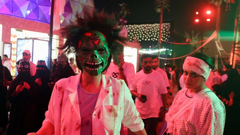 Perayaan Halloween dimulai di Riyadh, Arab Saudi , setelah Boulevard diubah menjadi arena pesta kostum dengan tajuk “Akhir Pekan Menakutkan