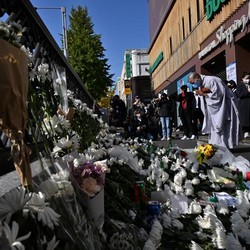 154 Tewas Termasuk Artis, Bagaimana Tragedi Itaewon Terjadi?