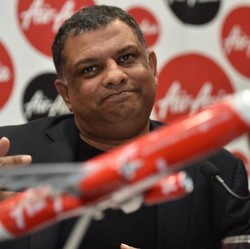 Bos AirAsia Tony Fernandes Batal Pensiun, Ini Alasannya
