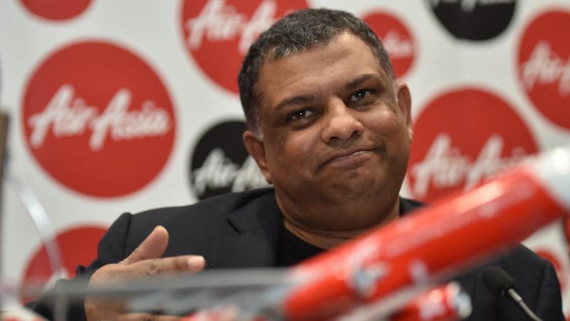 CEO Grup AirAsia, Tony Fernandes berbicara pada konferensi pers di Sydney pada 12 Maret 2015. (AFP/PETER PARKS)