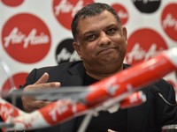 Bos AirAsia Tony Fernandes Batal Pensiun, Ini Alasannya