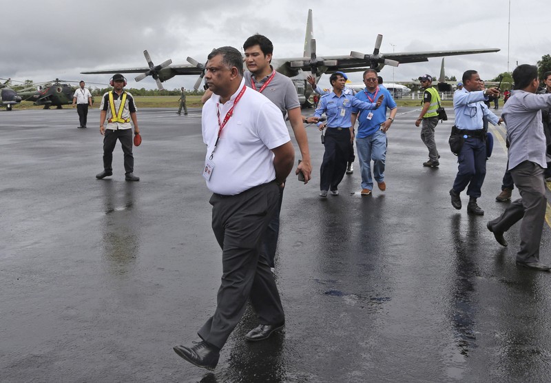 CEO Grup AirAsia, Tony Fernandes berbicara pada konferensi pers di Sydney pada 12 Maret 2015. (AFP/PETER PARKS)