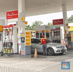 Nyusul Pertamina Cs, Harga BBM di SPBU Shell Ikut Turun!