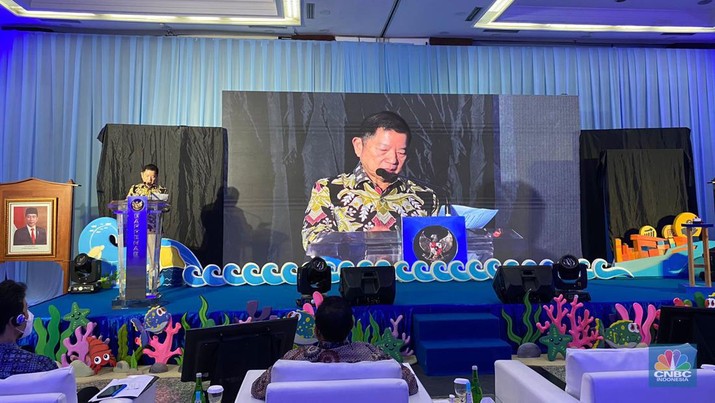 Menteri Negara Perencanaan Pembangunan Nasional (PPN)/ Kepala Bappenas Suharso Monoarfa, Selasa (1/11/2022). (CNBC Indonesia/Anisa Sopiah) Menteri Negara Perencanaan Pembangunan Nasional (PPN)/ Kepala Bappenas Suharso Monoarfa, Selasa (1/11/2022). (CNBC Indonesia/Anisa Sopiah)