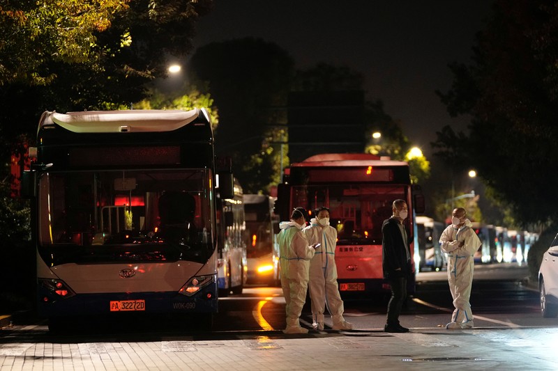 Disney Resort Shanghai tiba-tiba menangguhkan operasi pada hari Senin untuk mematuhi langkah-langkah pencegahan COVID-19. (via REUTERS/SOCIAL MEDIA)