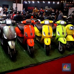 Subsidi Bikin Murah, Cek Harga Mobil dan Motor Listrik RI