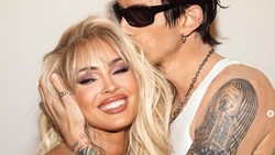 Lagi Hamil, Megan Fox Putusin MGK Gegara Isu Selingkuh