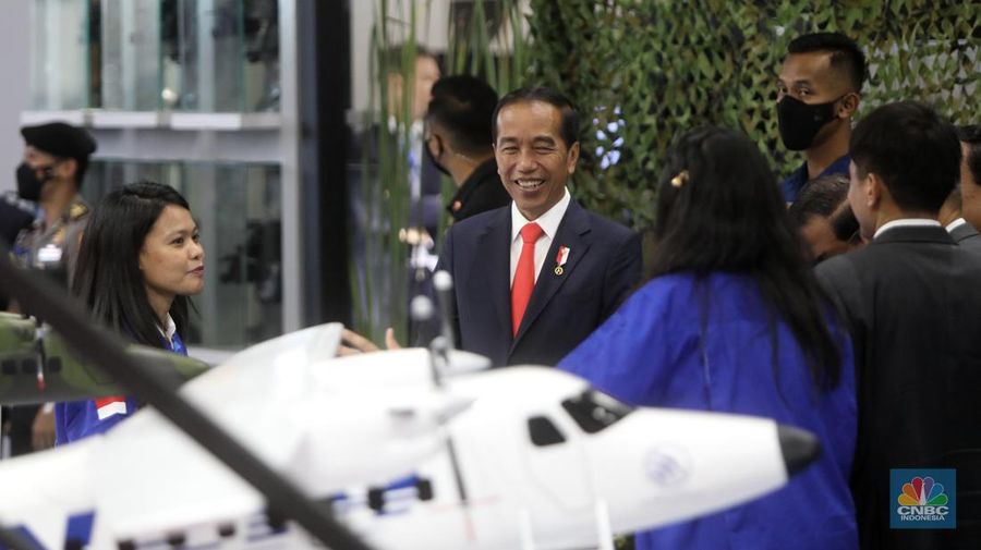Presiden Joko Widodo (Jokowi) menghadiri Indo Defence 2022 Expo & Forum di JIExpo Kemayoran, Jakarta Pusat, Rabu (2/11/2022). (CNBC Indonesia/Andrean Kristianto)