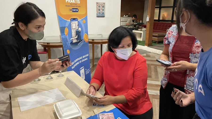 Edukasi DANA dan Kanim Tangerang dengan Layanan Eazy Passport. (Dok. Dana)