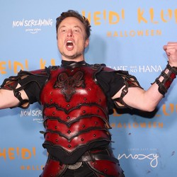Elon Musk 'Lepas' Twitter, Karyawan Tesla Kena Getahnya