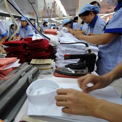 Duh! UMP 2023 Belum Naik Tapi 'Kiamat' PHK Sudah Ngeri di RI