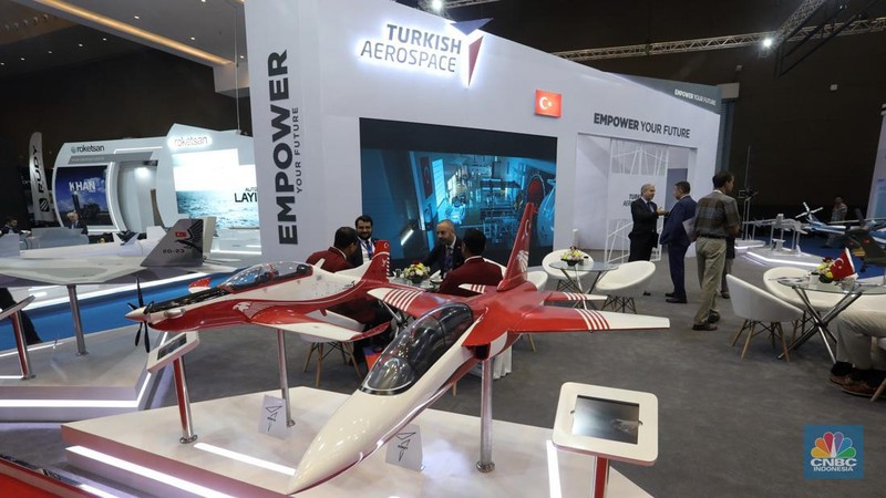 Lebih dari 30 perusahaan industri pertahanan Turki memamerkan produknya di pameran pertahanan Indo Defence 2022 di Jakarta. (CNBC Indonesia/Andrean Kristianto)