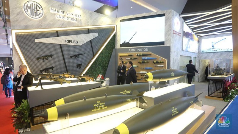 Lebih dari 30 perusahaan industri pertahanan Turki memamerkan produknya di pameran pertahanan Indo Defence 2022 di Jakarta. (CNBC Indonesia/Andrean Kristianto)