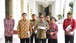 Jokowi Beri 5 Orang Ini Gelar Pahlawan Nasional, Siapa Saja?