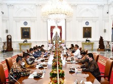 Jokowi ke Menteri, Hati-Hati 44 Juta Pergerakan Orang Nataru!
