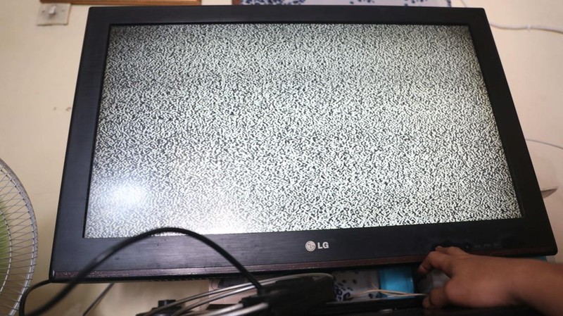 Siaran televisi analog (Analog Switch Off/ASO) dihentikan dan migrasi ke siaran digital pada 2 November 2022 di wilayah Jabodetabek. (CNBC Indonesia/ Muhammad Sabki)