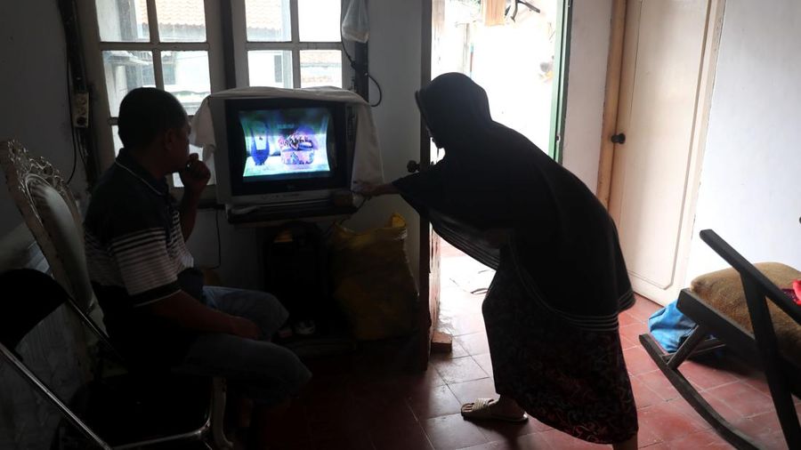 Siaran televisi analog (Analog Switch Off/ASO) dihentikan dan migrasi ke siaran digital pada 2 November 2022 di wilayah Jabodetabek. (CNBC Indonesia/ Muhammad Sabki)