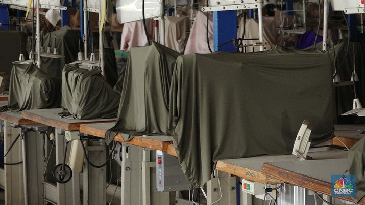 Alert! 97 Pabrik Tekstil PHK Puluhan Ribu Karyawan