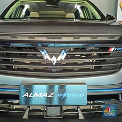 Mobil Pertama Hybrid Wuling Meluncur, Harga Rp470 Juta