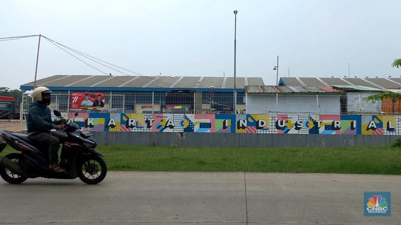 Kawasan industri Pulo Gadung yang dikelola PT Jakarta Industrial Estate Pulogadung (JIEP) bakal dipindah ke wilayah Subang, Jawa Barat. (CNBC Indonesia/ Muhammad Sabki)