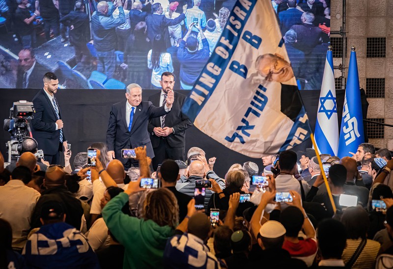 Mantan Perdana Menteri dan pemimpin partai Likud Benjamin Netanyahu berbicara kepada para pendukungnya di Yerusalem Barat, Israel pada 02 November 2022. (Anadolu Agency via Getty Images) Mantan Perdana Menteri dan pemimpin partai Likud Benjamin Netanyahu berbicara kepada para pendukungnya di Yerusalem Barat, Israel pada 02 November 2022. (Anadolu Agency via Getty Images)