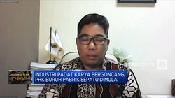Pesanan Anjlok, Pabrik Sepatu Mulai PHK Karyawan?