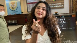 Viral Nona Ambon Bikin Dewi Perssik Kurban 17 Sapi