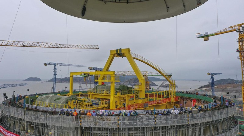Konstruksi pembangkit listrik tenaga nuklir Zhejiang San'ao pada 3 November 2022 di Kabupaten Cangnan, Kota Wenzhou, Provinsi Zhejiang Cina. (VCG via Getty Images)