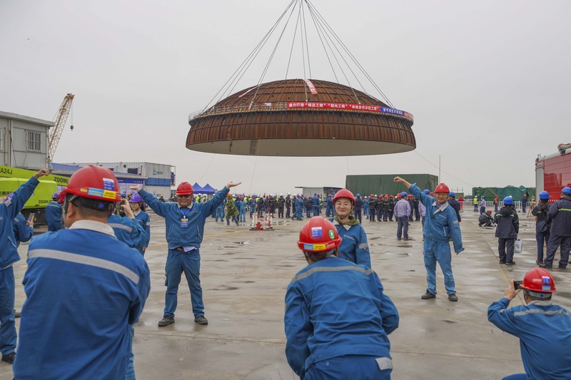 Konstruksi pembangkit listrik tenaga nuklir Zhejiang San'ao pada 3 November 2022 di Kabupaten Cangnan, Kota Wenzhou, Provinsi Zhejiang Cina. (VCG via Getty Images)