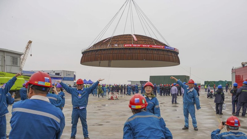 Konstruksi pembangkit listrik tenaga nuklir Zhejiang San'ao pada 3 November 2022 di Kabupaten Cangnan, Kota Wenzhou, Provinsi Zhejiang Cina. (VCG via Getty Images)