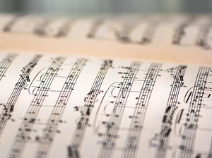 14 Lagu-lagu 17 Agustus Beserta Liriknya untuk Peringati HUT RI