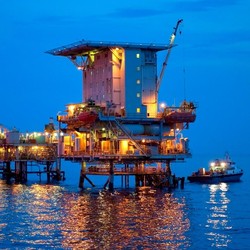 Masalah Pasokan & Ancaman Geopolitik, Harga Minyak Bersiap Meroket?