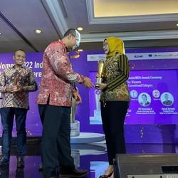 Komitmen Kesetaraan Gender, Dirkeu Pertamina Raih Penghargaan