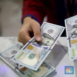 Pak Jokowi, Ini Lho Biang Kerok Dolar AS di RI Langka!