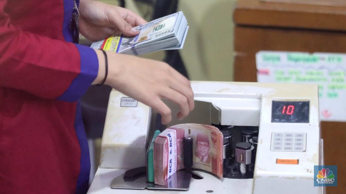 Dolar Terjun Bebas ke Rp8.170 di Google: Ilusi atau Kenyataan?