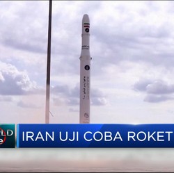 Iran Klaim Berhasil Uji Coba Roket ke Luar Angkasa