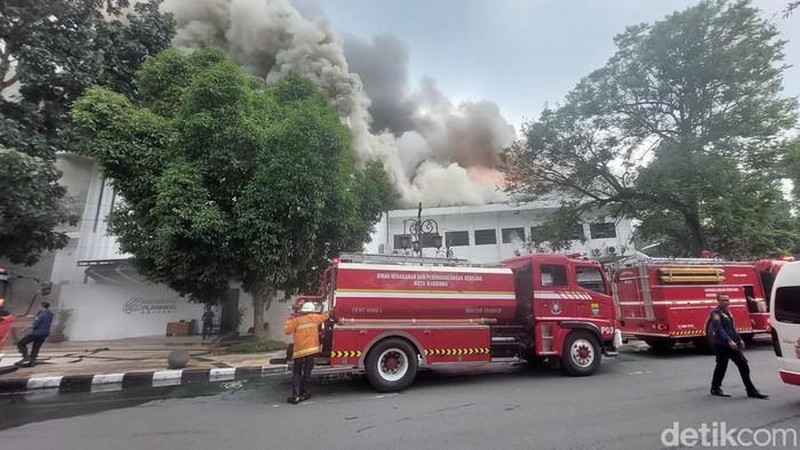 Kebakaran di Balai Kota Bandung, Jl Wastukencana. (Foto: Wisma Putra/detikJabar)