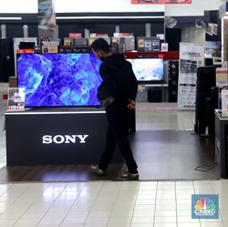 Warga RI di Perbatasan Bakal Tinggalkan TV Malaysia-Singapura