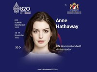 Di B20, Anne Hathaway Beberkan Diskriminasi pada Perempuan