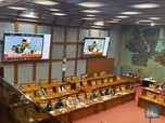 Ramai Guru & Honorer Ngadu ke DPR: Nasibnya Terkatung-katung