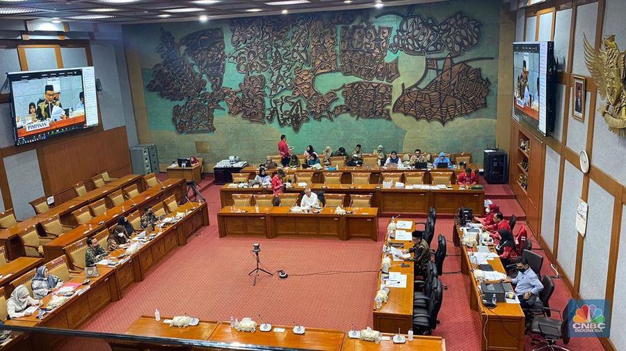 Komisi X DPR RI Rapat Dengar Pendapat Umum Komisi X DPR RI dengan Ketua Kelompok Kerja Guru. (CNBC Indonesia/Anisa Sopiah)