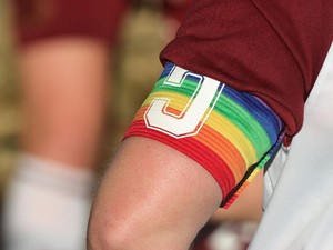 FA Larang Transgender Perempuan Main di Sepakbola Inggris
