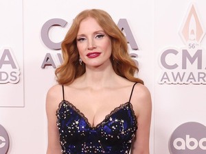 Jessica Chastain Ungkap Diperlakukan Beda saat Ganti Rambut Merah Jadi Pirang