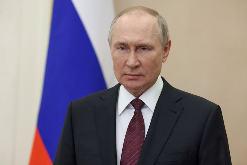 MOSCOW, RUSSIA - NOVEMBER 9: (RUSSIA OUT) Presiden Rusia Vladimir Putin terlihat selama upacara penghargaan menandai peringatan 75 tahun Badan Medis-Biologis Federal Rusia (FMBA) di Istana Negara Kremlin, 9 November 2022, di Moskow, Rusia. Presiden Putin diperkirakan akan melewatkan KTT Pemimpin G20 dan KTT APEC November ini. (Kontributor/Getty Images)