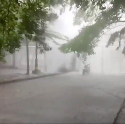 Lagi Viral, Penjelasan BMKG Soal Air Terjun di Langit Bekasi