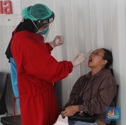 Waduh, Angka Covid-19 di RI Tembus 1.000 Jelang Lebaran