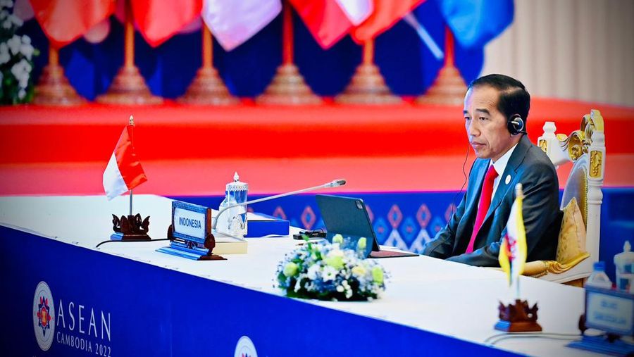 Presiden Joko Widodo menyampaikan beberapa hal penting terkait isu Myanmar yang dapat dijadikan elemen keputusan pada KTT ASEAN Kamboja kali ini. (Foto: Laily Rachev - Biro Pers Sekretariat Presiden)