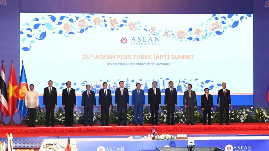 Presiden Jokowi Dorong Pemimpin ASEAN Plus Three Bersatu Hadapi Krisis. (Foto: Kris - Biro Pers Sekretariat Presiden)